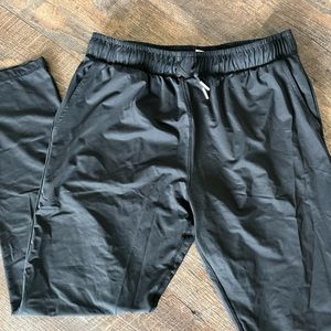 Zyia everywhere pants in black